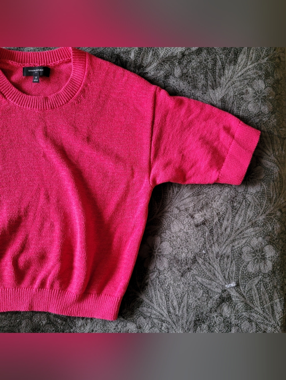 Banana Republic | Bright Pink Short Sleeve Sweater - Picture 3 of 6